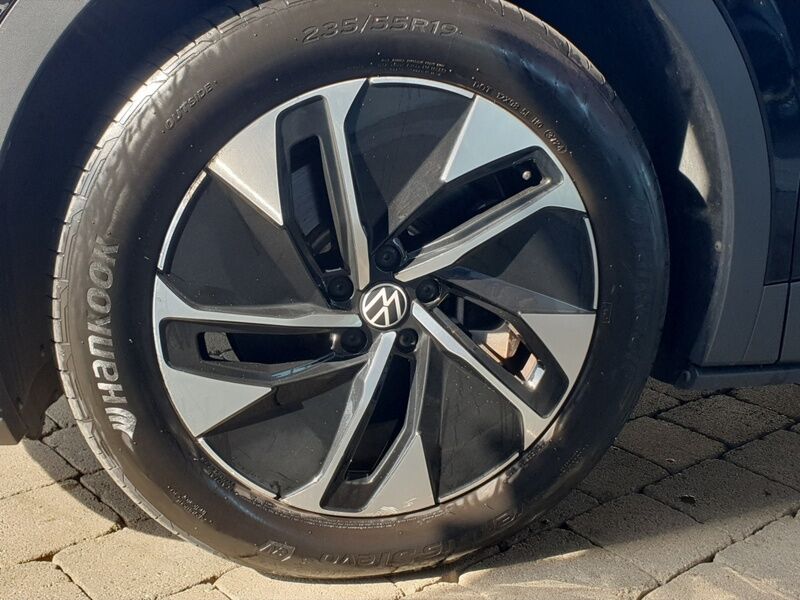 More views of Volkswagen ID.4