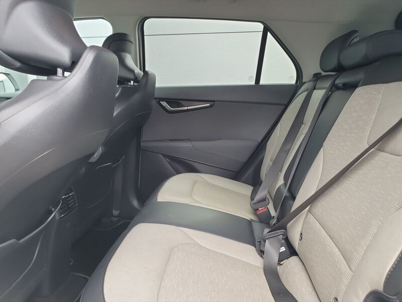 More views of Kia e-Niro