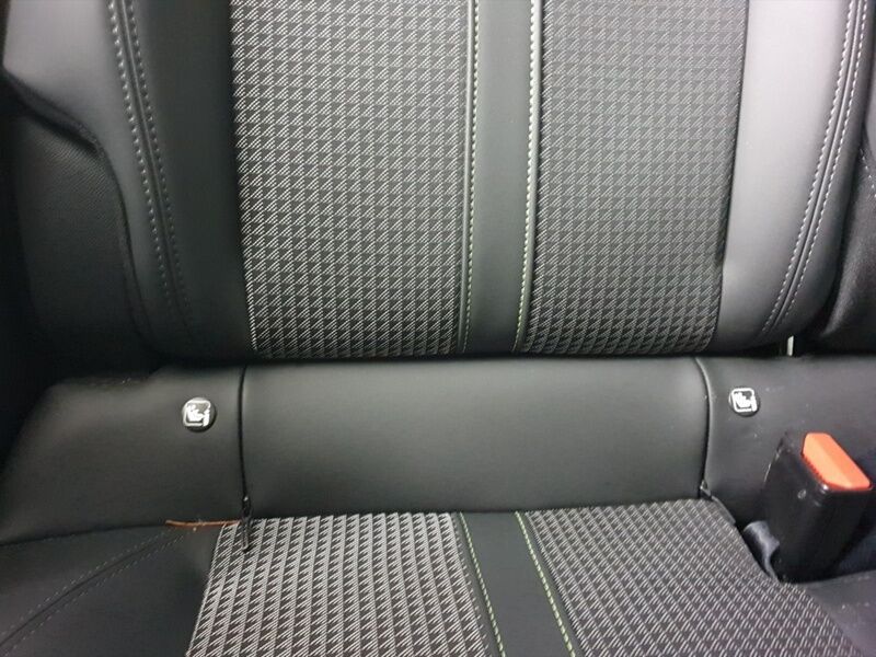 More views of Peugeot 2008