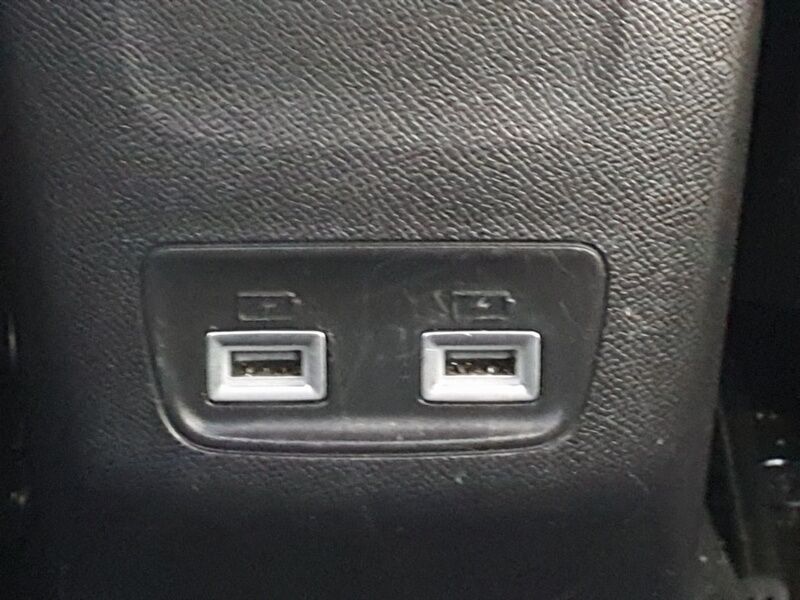 More views of Peugeot 2008