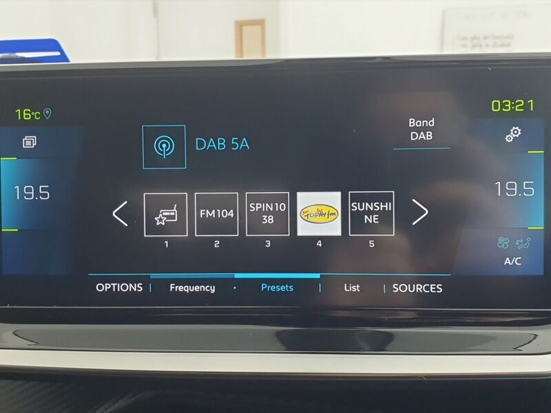 More views of Peugeot 2008