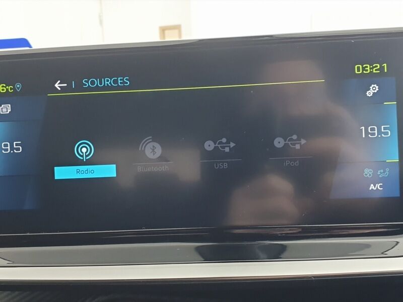 More views of Peugeot 2008