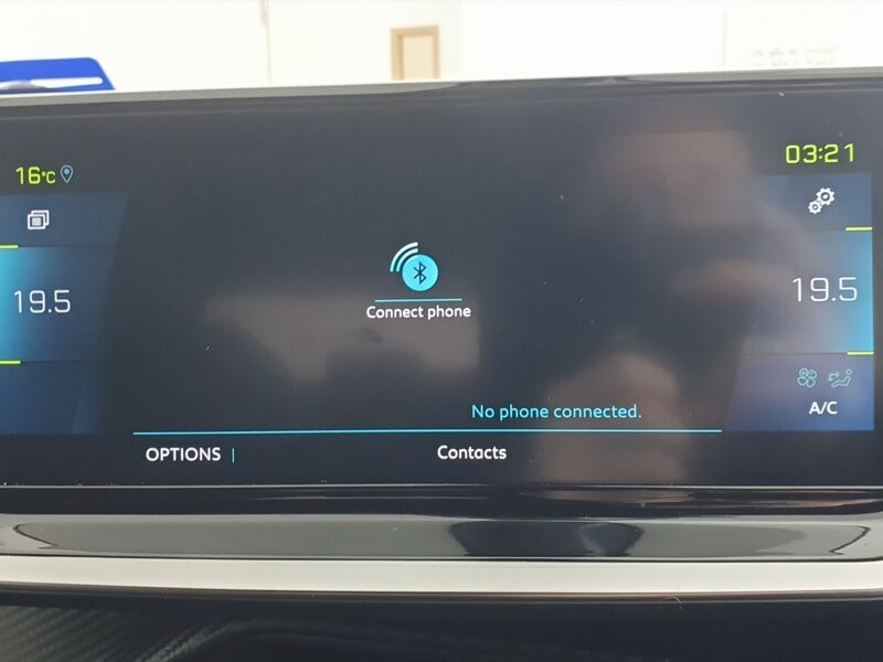 More views of Peugeot 2008