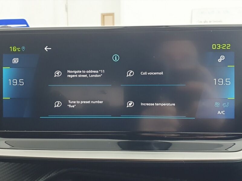 More views of Peugeot 2008