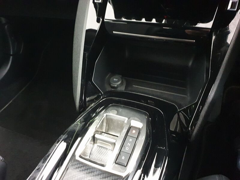 More views of Peugeot 2008