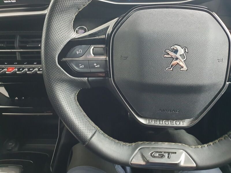 More views of Peugeot 2008