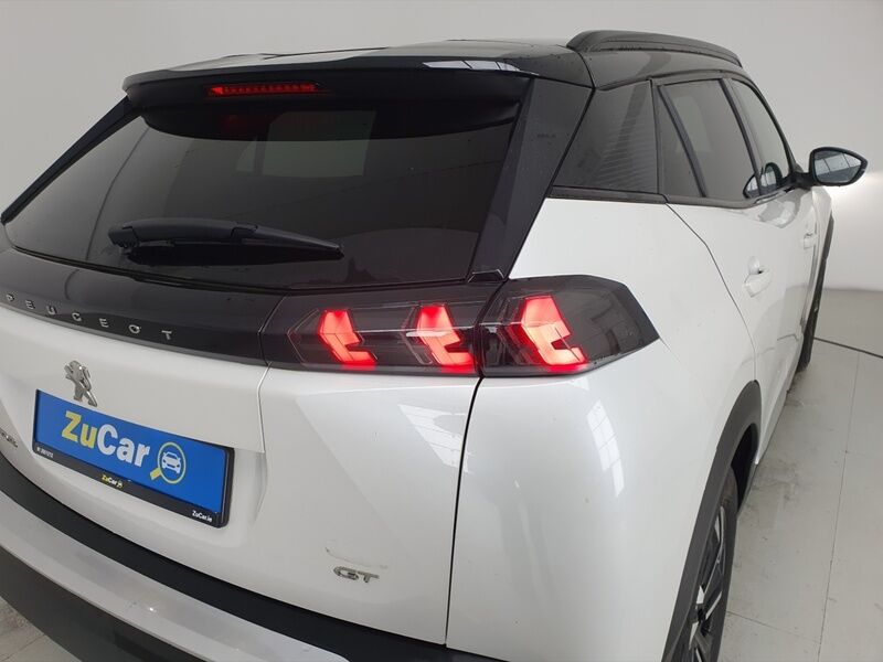 More views of Peugeot 2008