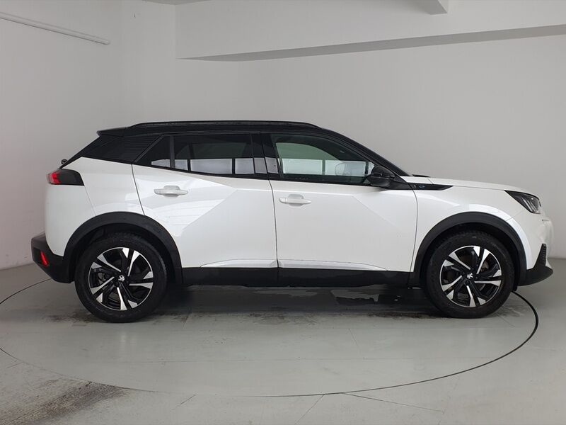 More views of Peugeot 2008