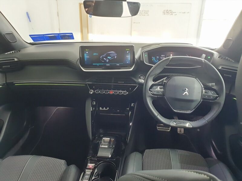 More views of Peugeot 2008