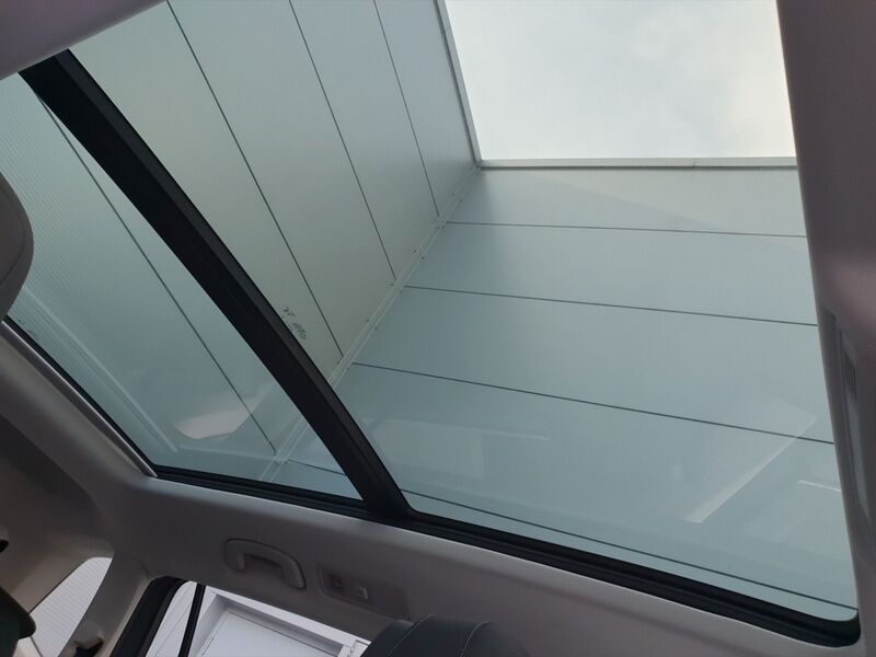 More views of Volkswagen Tiguan Allspace