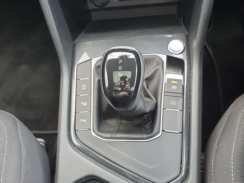 More views of Volkswagen Tiguan Allspace