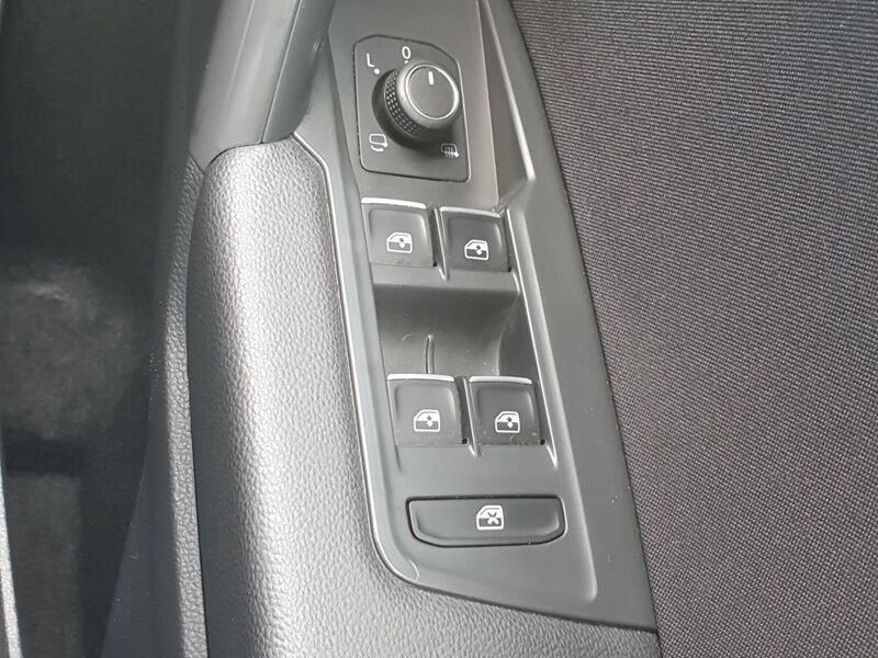 More views of Volkswagen Tiguan Allspace