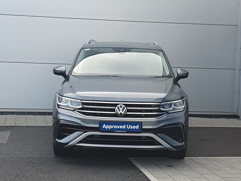 More views of Volkswagen Tiguan Allspace
