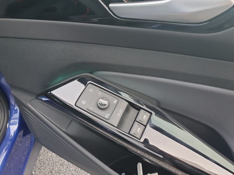 More views of Volkswagen ID.4