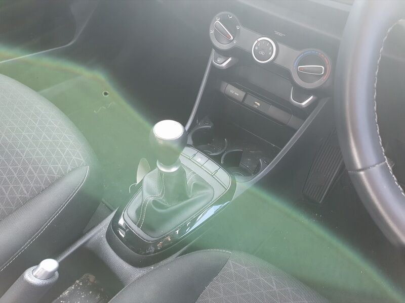 More views of Kia Picanto