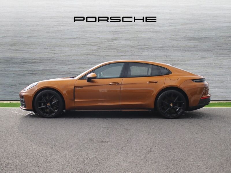 More views of Porsche Panamera