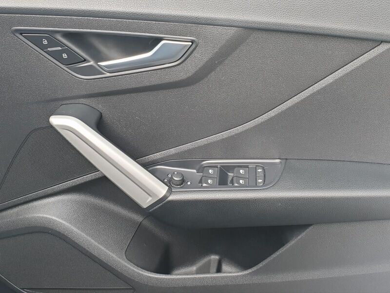 More views of Audi Q2