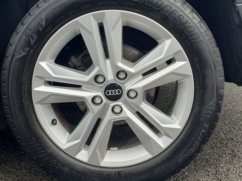 More views of Audi Q2