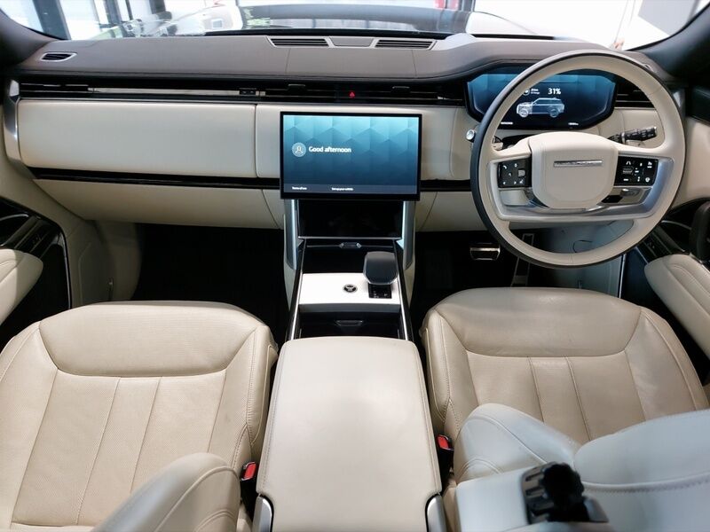 More views of Land Rover Range Rover