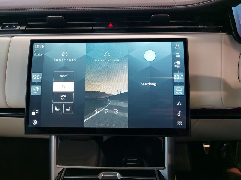 More views of Land Rover Range Rover