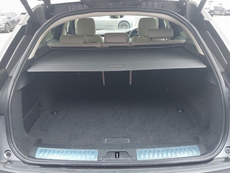 More views of Land Rover Range Rover Velar