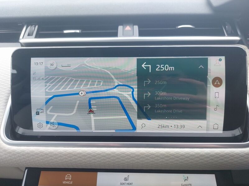 More views of Land Rover Range Rover Velar