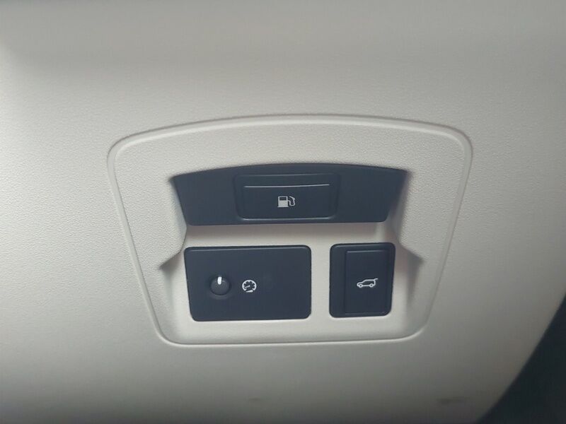 More views of Land Rover Range Rover Velar