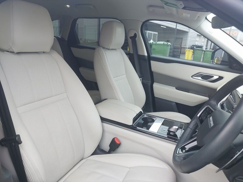 More views of Land Rover Range Rover Velar