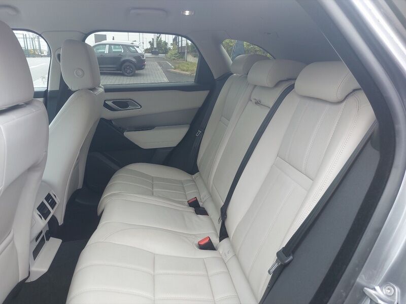 More views of Land Rover Range Rover Velar