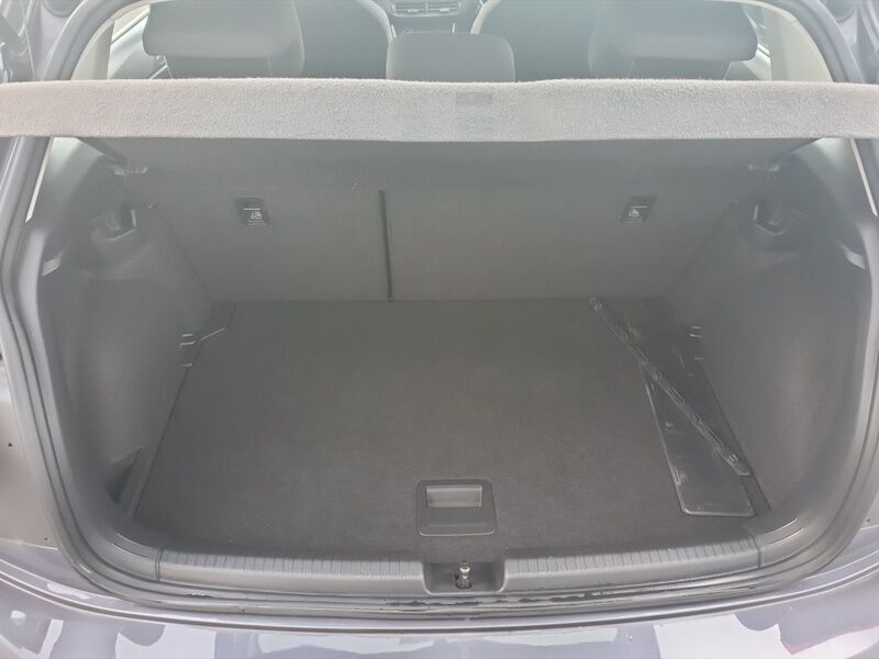 More views of Volkswagen Polo