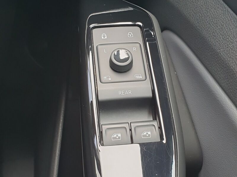 More views of Volkswagen ID.4