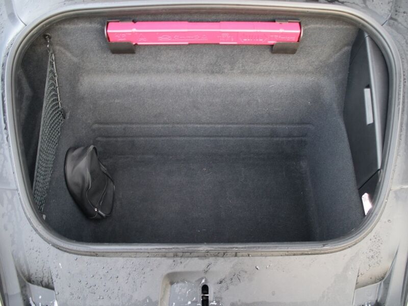 More views of Porsche 911