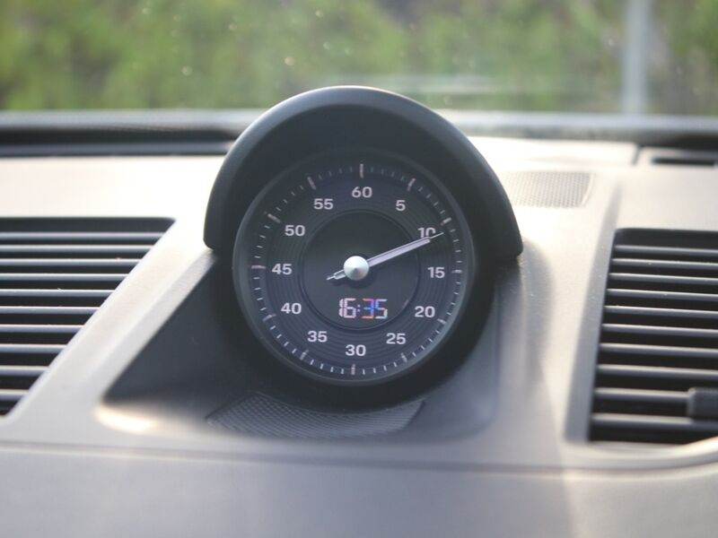 More views of Porsche 911