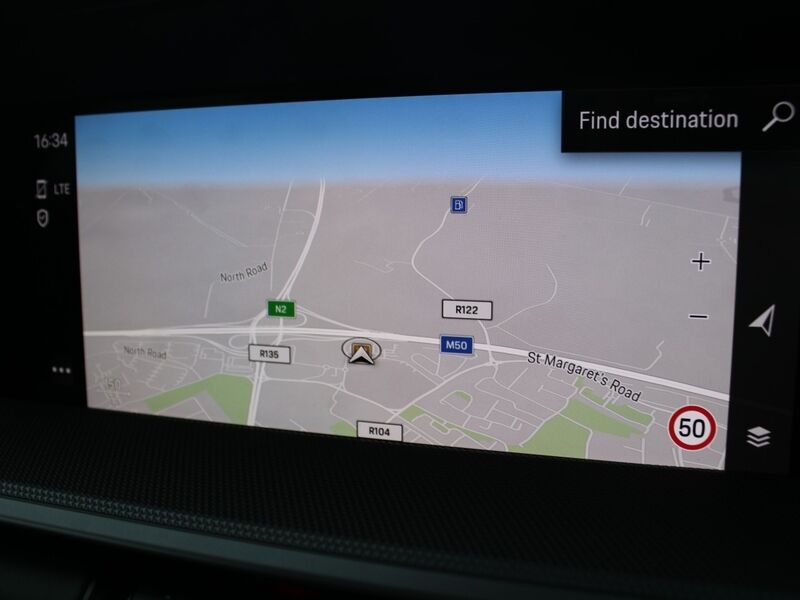 More views of Porsche 911