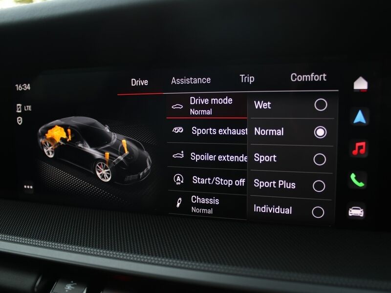 More views of Porsche 911