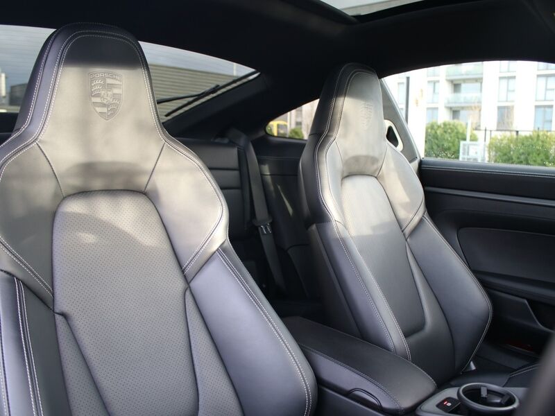 More views of Porsche 911