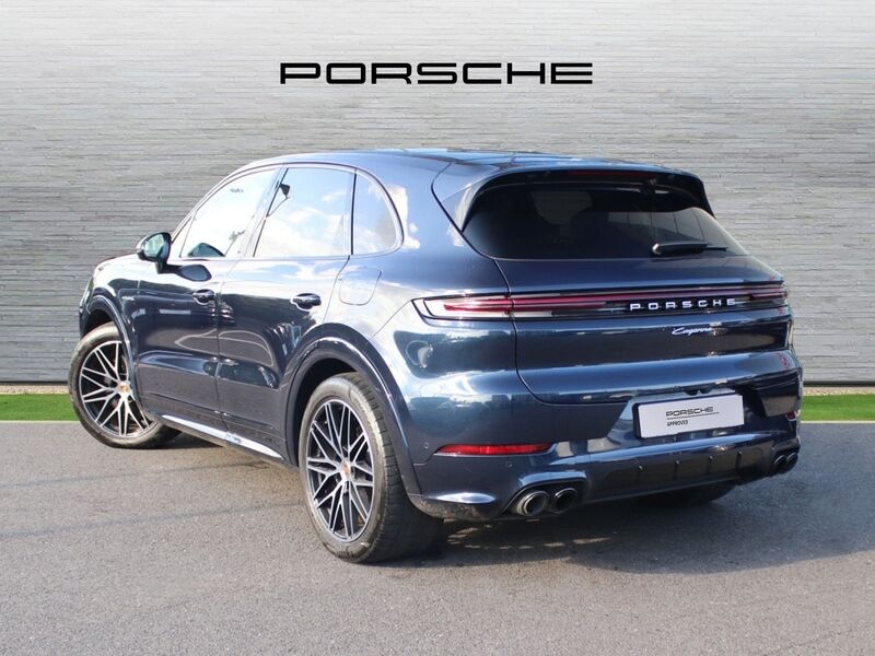 More views of Porsche Cayenne