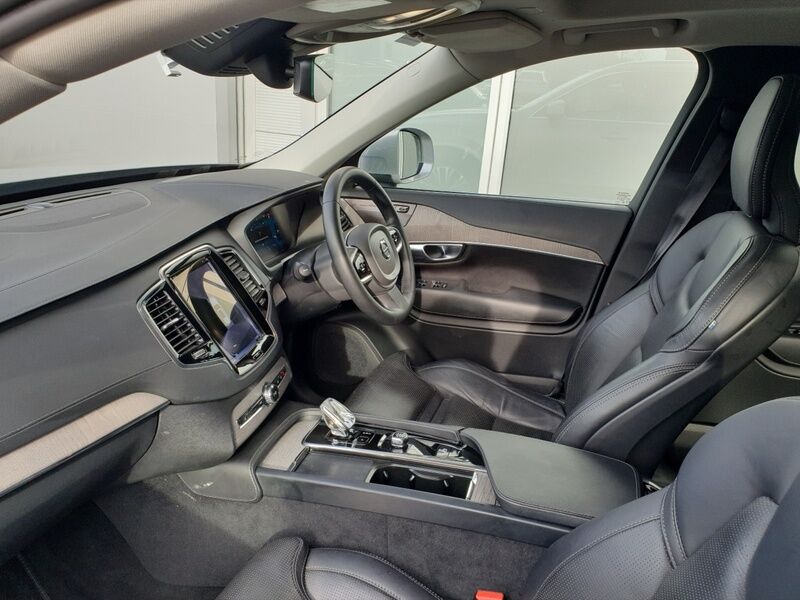 More views of Volvo XC90