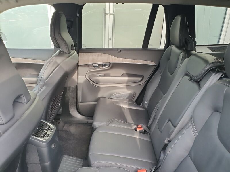 More views of Volvo XC90