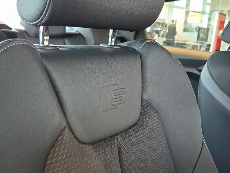 More views of Audi A1