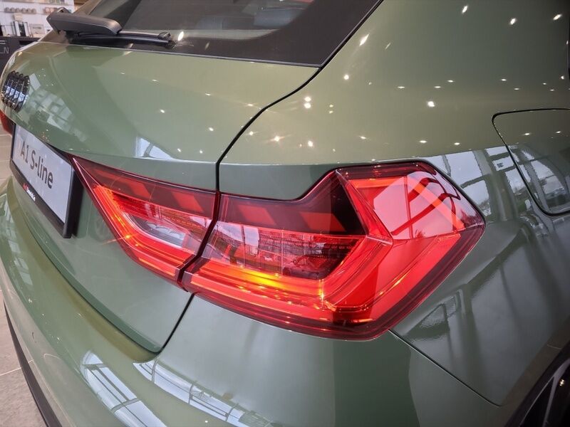 More views of Audi A1