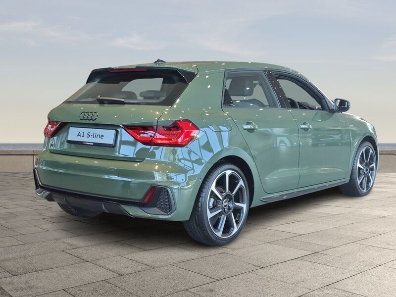 More views of Audi A1
