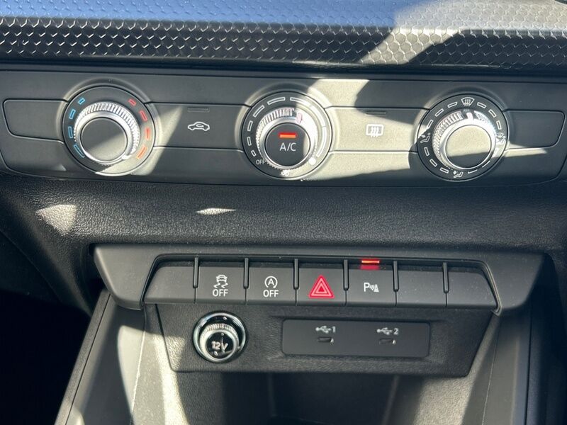 More views of Audi A1