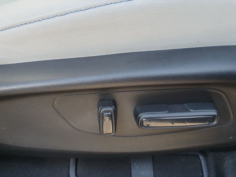 More views of Honda e:Ny1