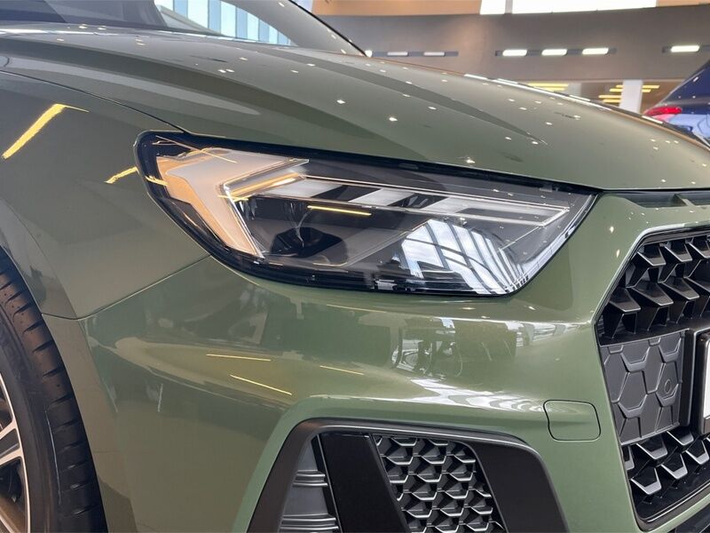 More views of Audi A1