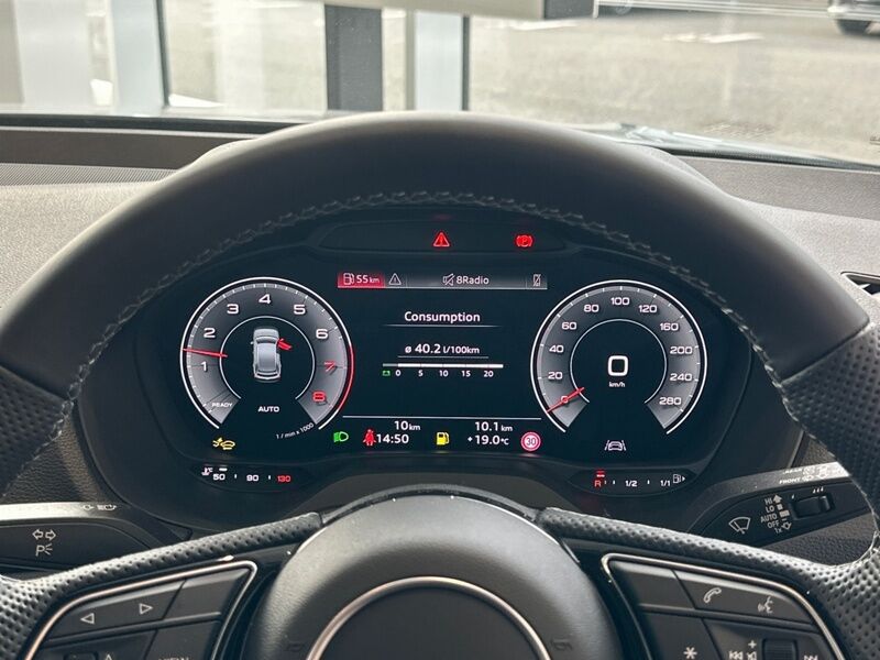 More views of Audi Q2