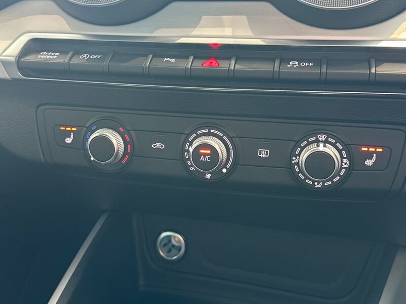 More views of Audi Q2