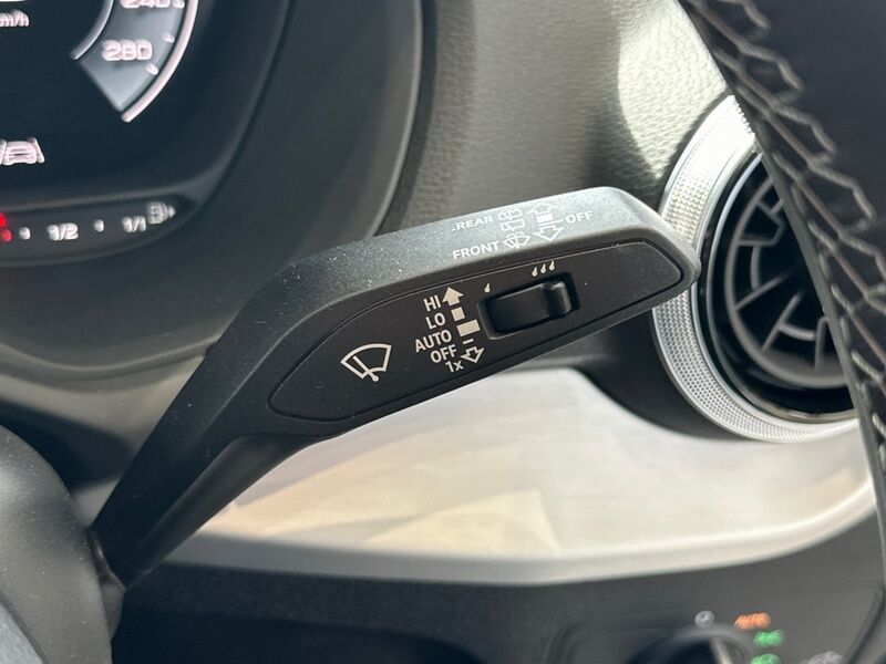 More views of Audi Q2