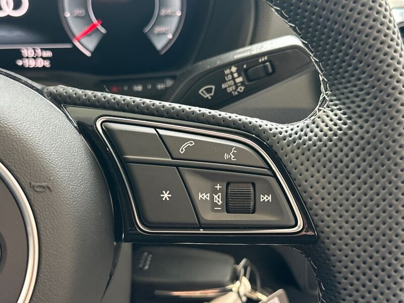 More views of Audi Q2