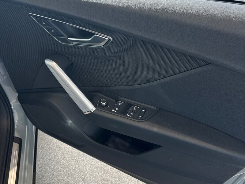 More views of Audi Q2